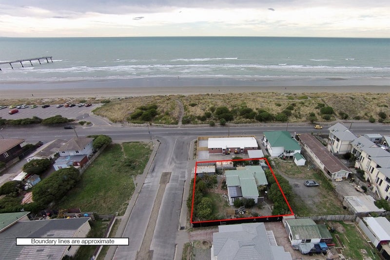 7 Hood Street, New Brighton, Christchurch - Carousel 1