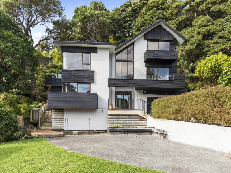 3 Walter Road, Lowry Bay, Lower Hutt - Carousel 2