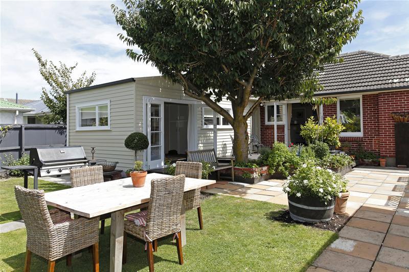 15 Springbank Street, Bryndwr, Christchurch - Carousel 2
