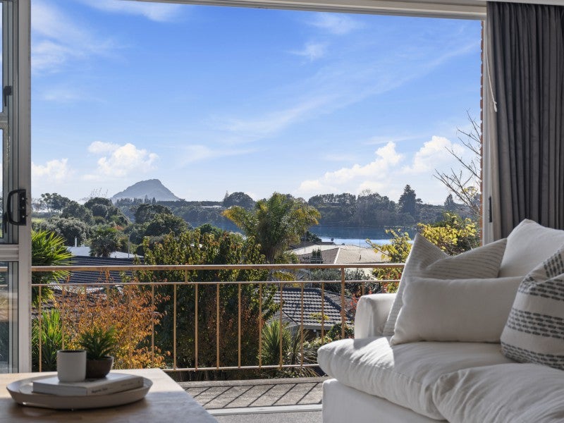 16 Maihi Crescent, Maungatapu, Tauranga - Carousel 1