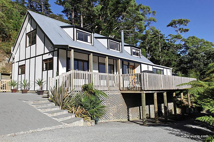 136 Seddon Street, Naenae, Lower Hutt - Carousel 1