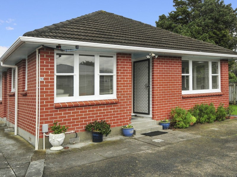 1/13 Wai-Iti Crescent, Woburn, Lower Hutt - Carousel 2