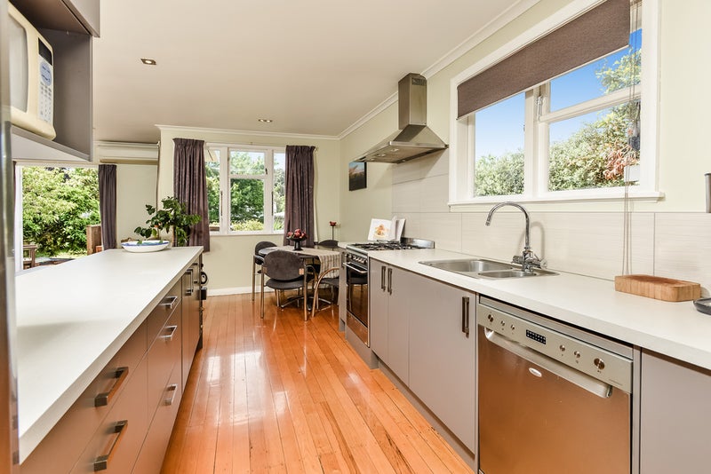 35 Matapan Road, Panmure, Auckland - Carousel 2
