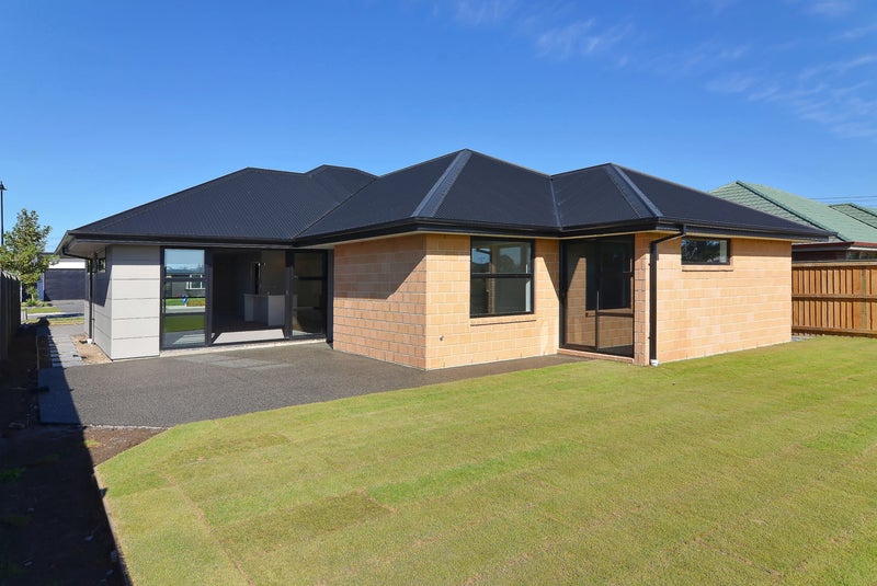 15 Champagne Avenue, Yaldhurst, Christchurch - Carousel 1