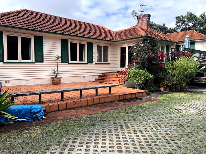 43A Northboro Road, Belmont, Auckland - Carousel 1