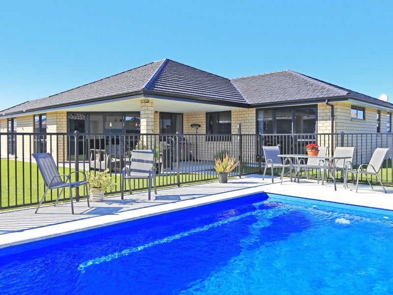 28 Clydesdale Way, Frimley, Hastings - Carousel 21