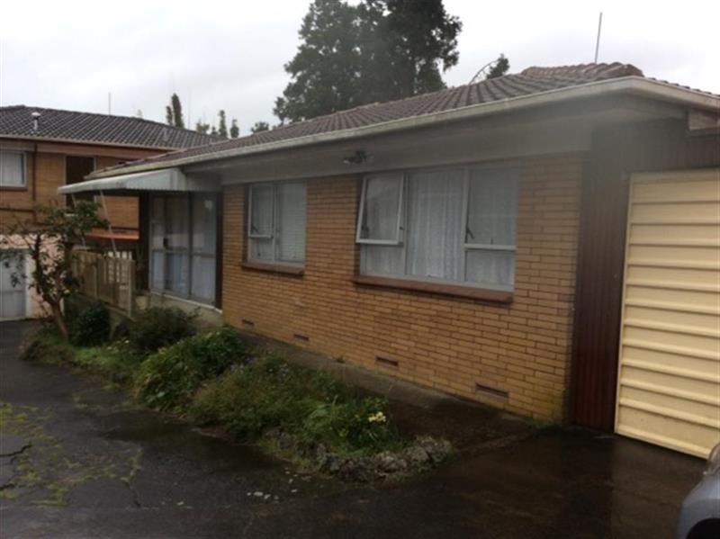 2/28 Grande Vue Road, Hillpark, Auckland - Carousel 1