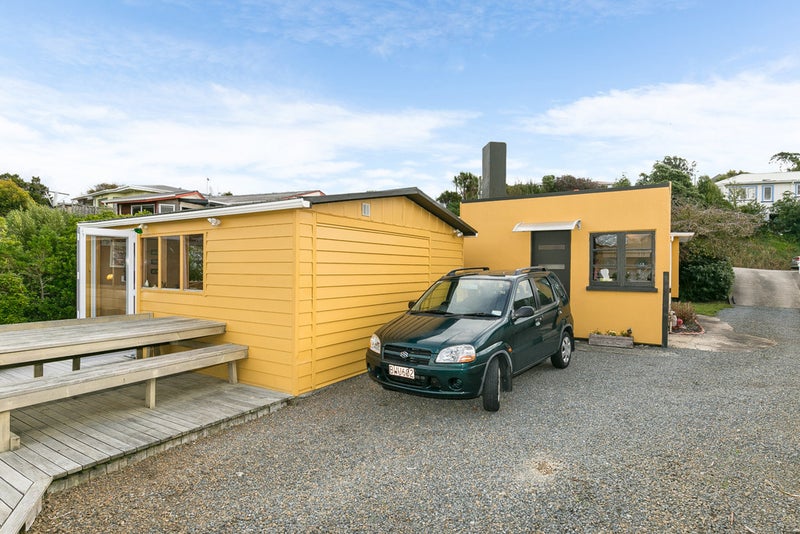 46 Bassett Road, Johnsonville, Wellington - Carousel 23