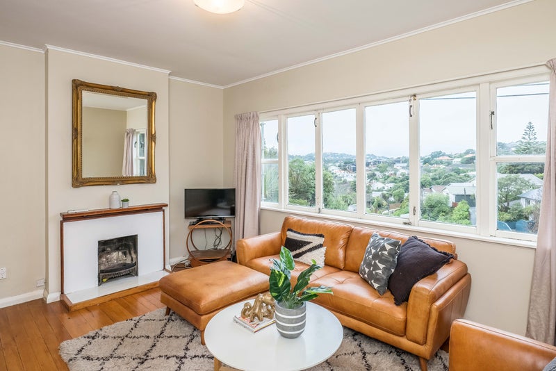 48 Bombay Street, Ngaio, Wellington - Carousel 1