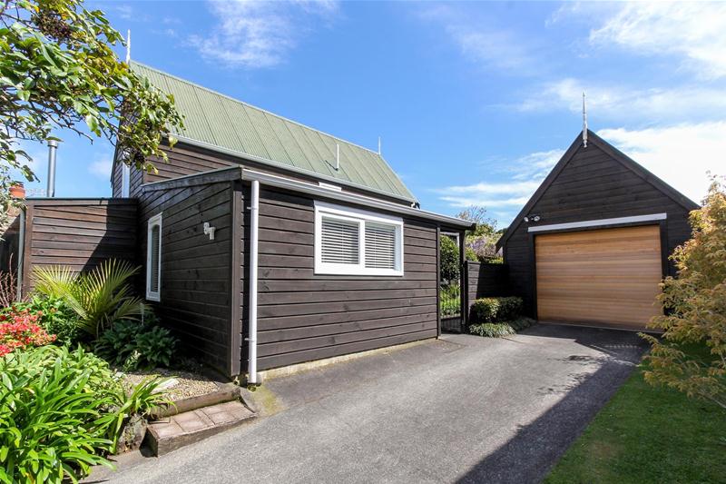 87 Dorset Avenue, Lynmouth, New Plymouth - Carousel 20