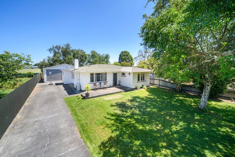 196 Botanical Road, Takaro, Palmerston North - Carousel 1