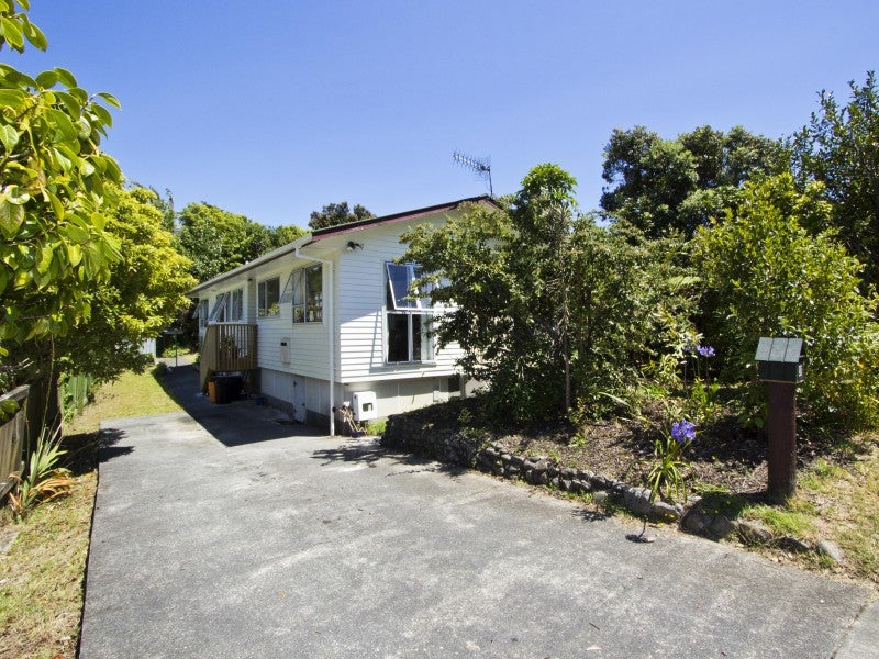 37 Park Road, Belmont, Lower Hutt - Carousel 2