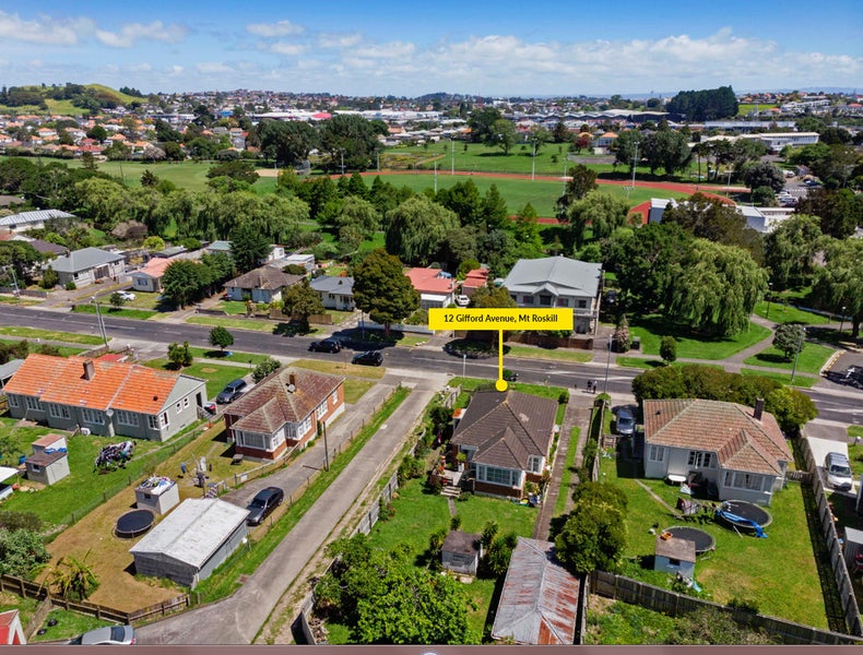 12 Gifford Avenue, Wesley, Auckland - Carousel 1