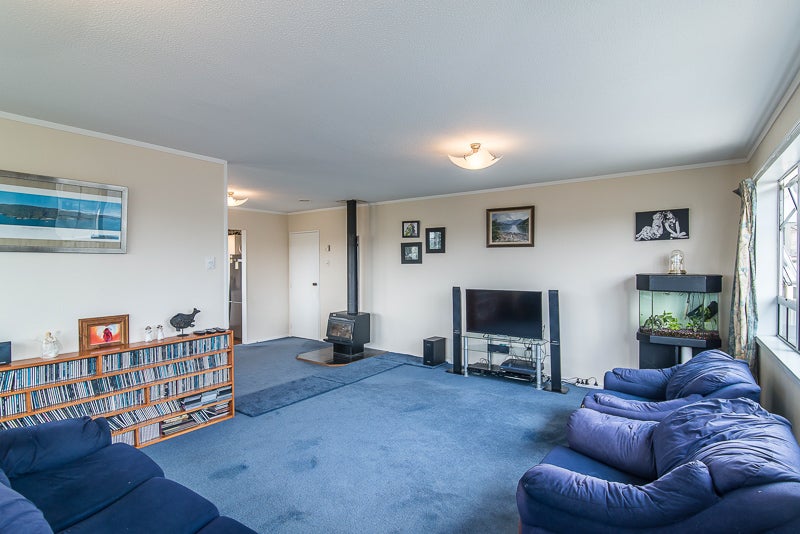 203 Helston Road, Paparangi, Wellington - Carousel 2