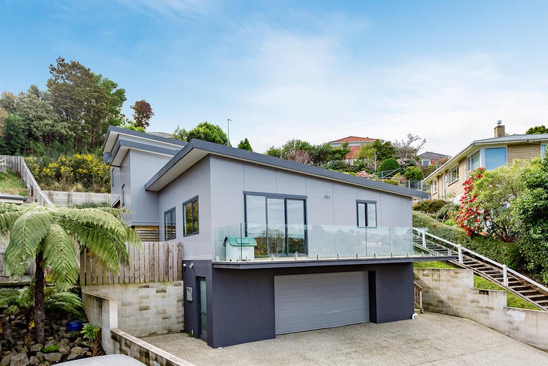 24 Centennial Avenue, Helensburgh, Dunedin - Carousel 1