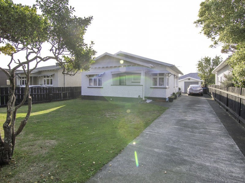 185 Ferguson Street, West End, Palmerston North - Carousel 1