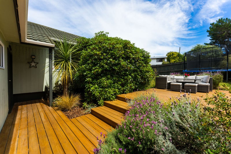89 Park Road, Belmont, Lower Hutt - Carousel 2