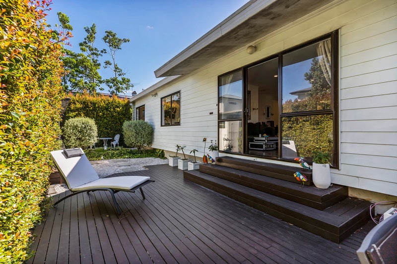 39A Bannerman Road, Morningside, Auckland - Carousel 1