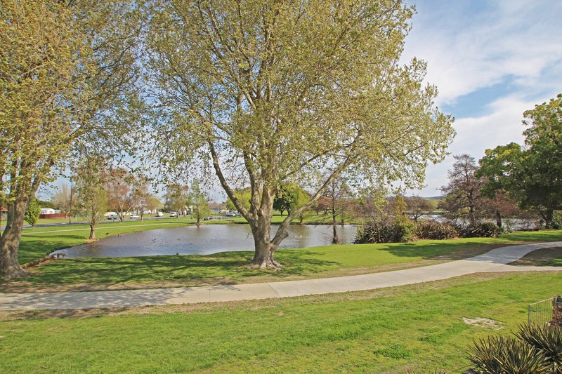 1/33 Islington Place, Tamatea, Napier - Carousel 2