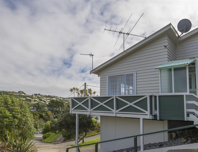 80B Helston Road, Paparangi, Wellington - Carousel 2