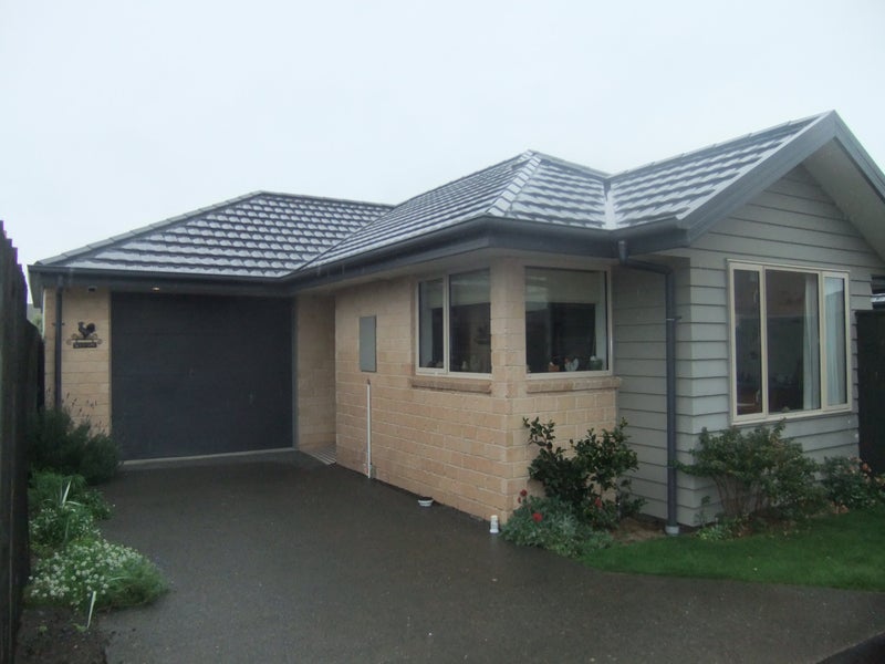 19 Bayliss Close, Northwood, Christchurch - Carousel 1