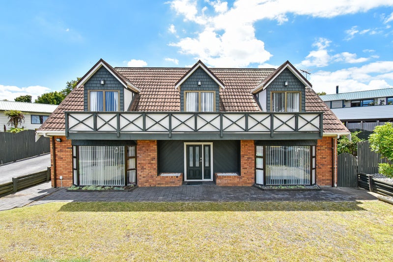 193 Carnoustie Drive, Wattle Downs, Auckland - Carousel 2
