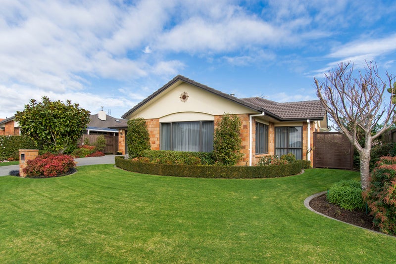 558 Gloucester Road, Papamoa Beach, Papamoa - Carousel 1