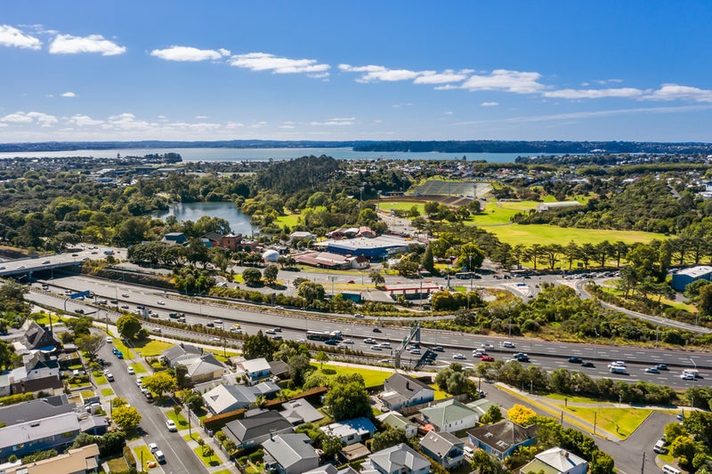 39A Bannerman Road, Morningside, Auckland - Carousel 26