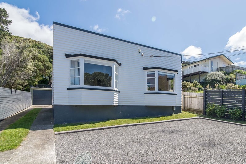 85 Happy Valley Road, Owhiro Bay, Wellington - Carousel 1