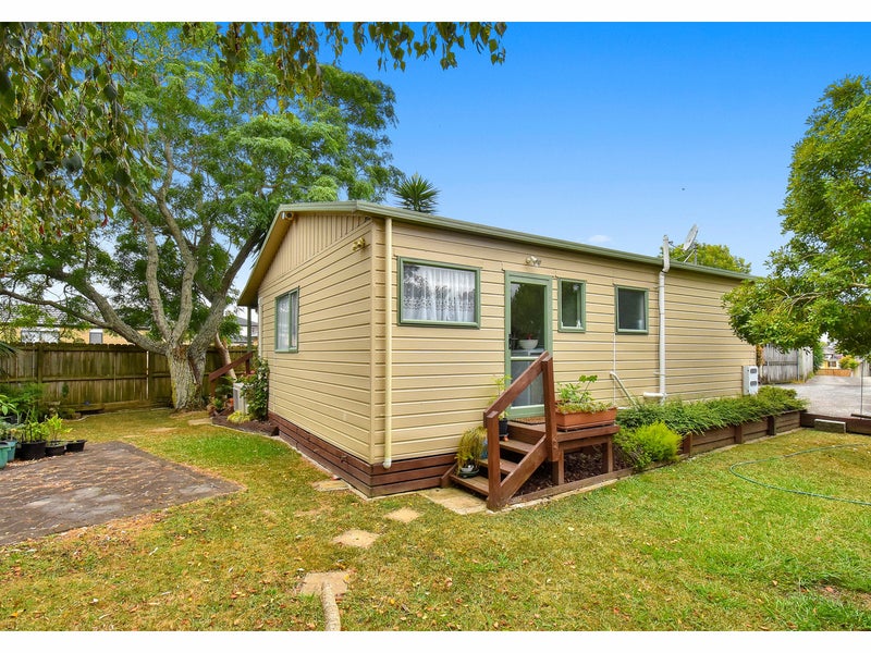 10B Lane Road, Weymouth, Auckland - Carousel 2