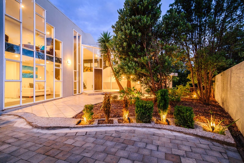 18 London Road, Korokoro, Lower Hutt - Carousel 1