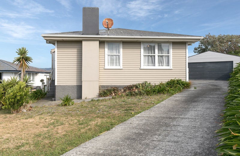 7 Te Puke Street, Titahi Bay, Porirua - Carousel 2