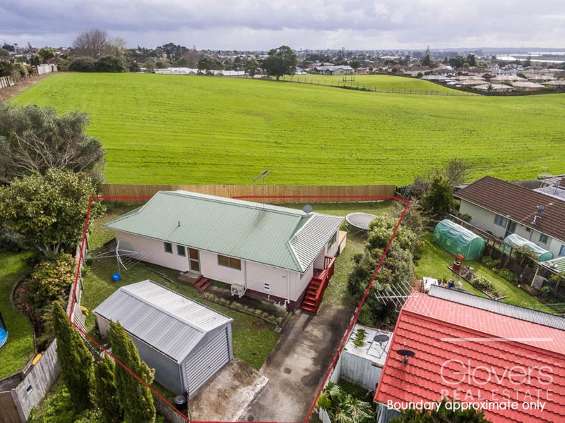 140F Hepburn Road, Glendene, Auckland - Carousel 1