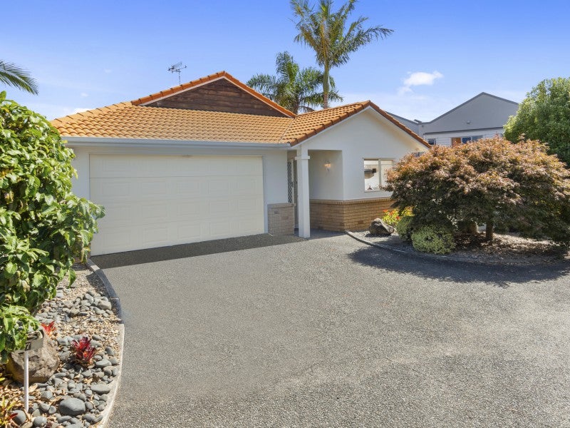 7 Gosford Way, Bethlehem, Tauranga - Carousel 1