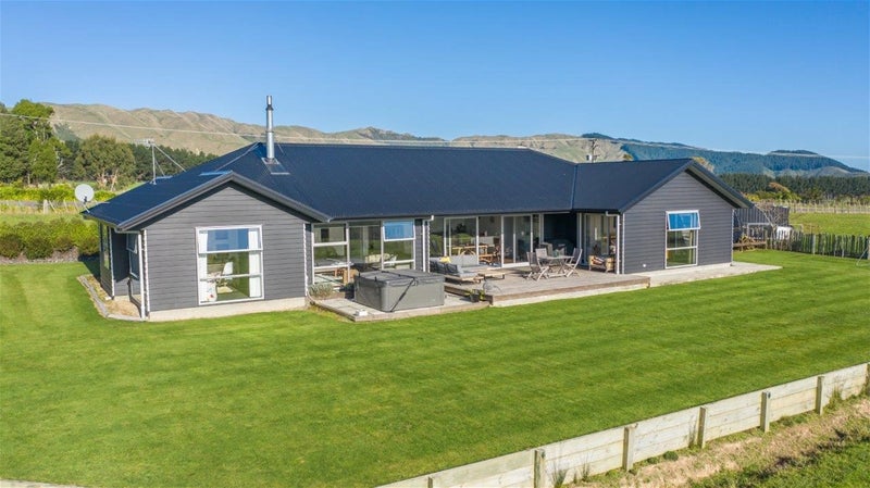 40 Te Rohenga Road, Koputaroa, Levin - Carousel 1