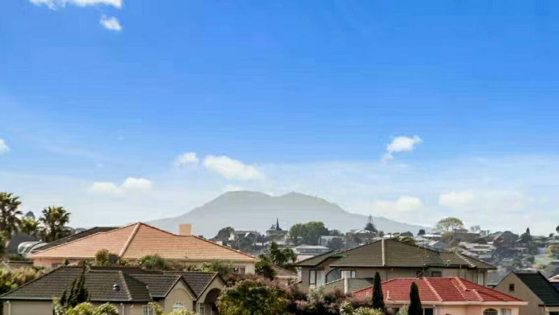 32 Westerham Drive, Dannemora, Auckland - Carousel 1