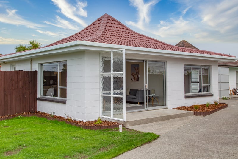 1/18 Hardy Street, New Brighton, Christchurch - Carousel 2