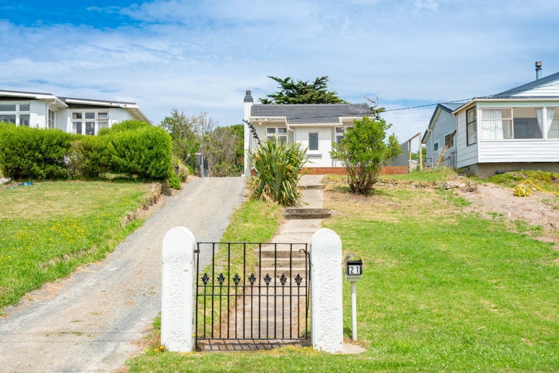 21 Luke Street, Ocean Grove, Dunedin - Carousel 1