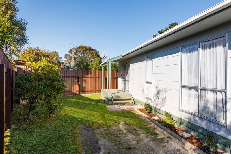 4A Dampier Avenue, Awapuni, Palmerston North - Carousel 2