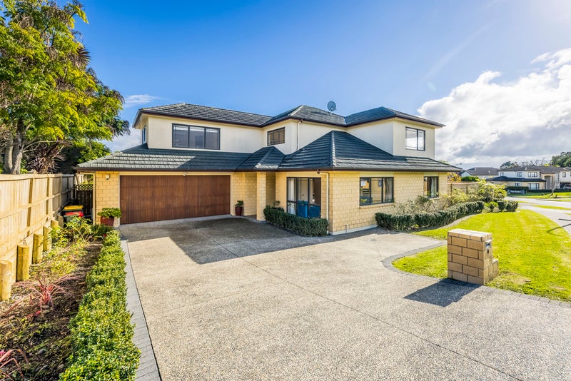 4 Jerpoint Drive, Flat Bush, Auckland - Carousel 1