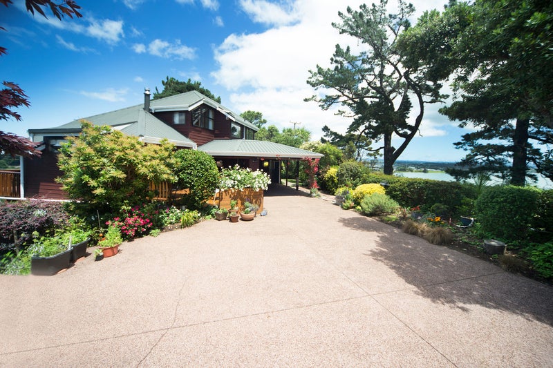 20 Austin Road, Greenhithe, Auckland - Carousel 1