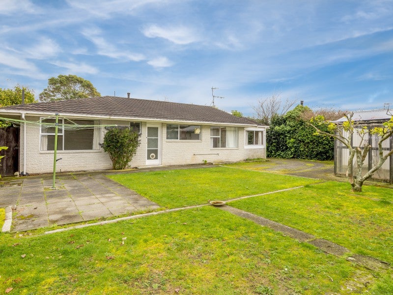 12 Richmond Avenue, Waikanae - Carousel 2