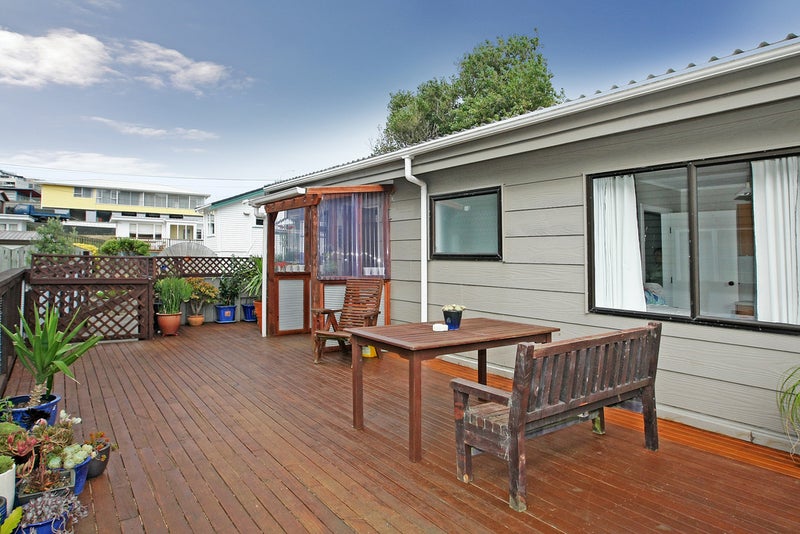 56 Happy Valley Road, Owhiro Bay, Wellington - Carousel 2