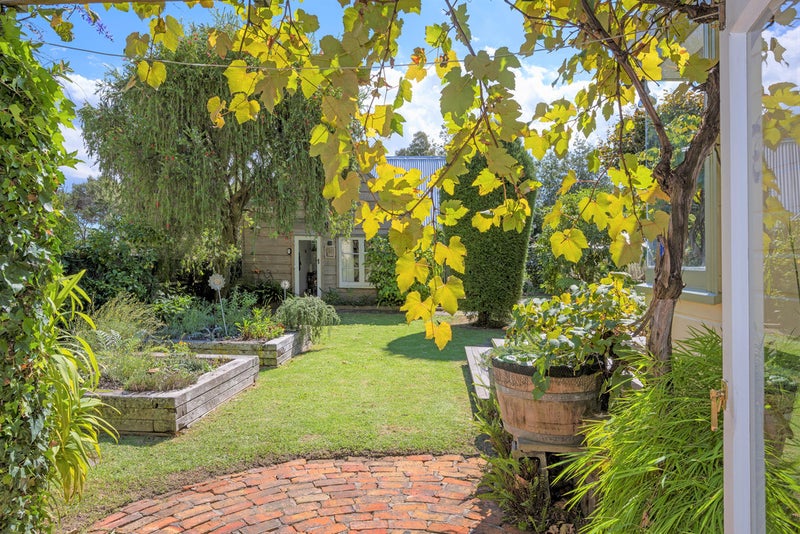 11 Francis Street, Grey Lynn, Auckland - Carousel 2