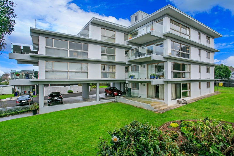 4/6 Bruce Street, Northcote Point, Auckland - Carousel 20