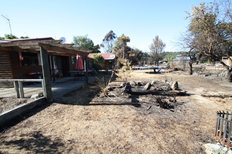 2 Mclennan Road, Hāwea Flat, Lake Hāwea - Carousel 1