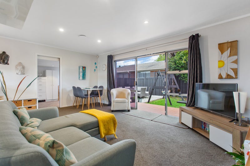 2/45 Berwyn Avenue, Takanini, Auckland - Carousel 2
