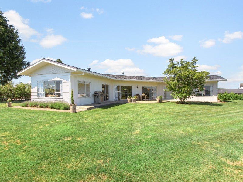 133 York Road, Longlands, Hastings - Carousel 2