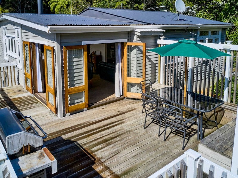 33 Wyndham Road, Pinehaven, Upper Hutt - Carousel 2