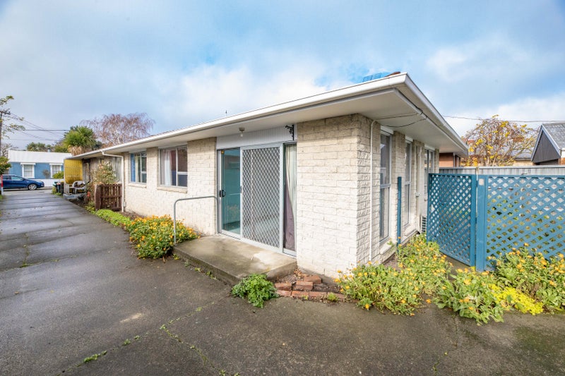 2/11 Gilby Street, Linwood, Christchurch - Carousel 1